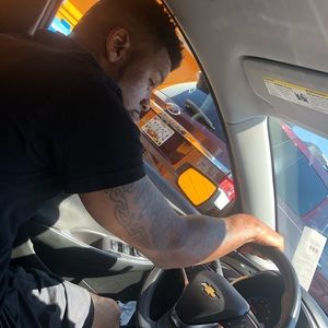 Meet your Posher, Aaron